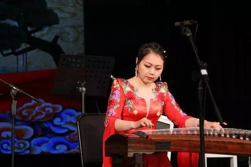 https://mmbiz.qpic.cn/mmbiz_jpg/oEE0oicUmibV0NLesebsHgEUz0T3LiaLUFOqzmcNS8dUeT04iaOhIjgN3Rx1jkwfVLjjgxYOSiclwZxG6pK7xT8bhQA/640?wx_fmt=jpeg&wxfrom=5&wx_lazy=1