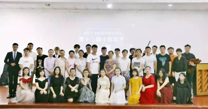http://mpt.135editor.com/mmbiz_jpg/oEE0oicUmibV2tHKYl6Zic9sJiayejRYcjSOmAuFkUcMLNkfaMXbEcABkYkwPkxicKibhXN2aJVqoXNVTkYwMOlV8ibCg/640?wx_fmt=jpeg