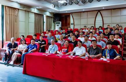 https://mmbiz.qpic.cn/mmbiz_jpg/oEE0oicUmibV17Sl1lcV5p3KLia0QCblPYVFnQHuna67EyAbEWib7ibRRoMiagenHMszGF2WXqOjYVP1OUdTV0vovwng/640?wx_fmt=jpeg&wxfrom=5&wx_lazy=1