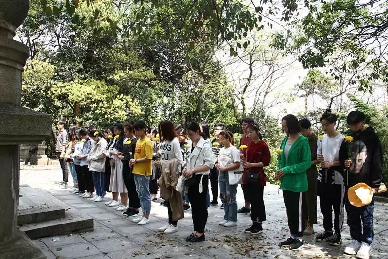 https://mmbiz.qpic.cn/mmbiz_jpg/v6utlCWbWKzlGXVoCLnnY6xZLuv7CvagvqI4dUH3As0RPibJaVEgZicVWlBqGd1NhJXpN0DV4s9n4FuFc6N9Rd6w/640?wx_fmt=jpeg&wxfrom=5&wx_lazy=1